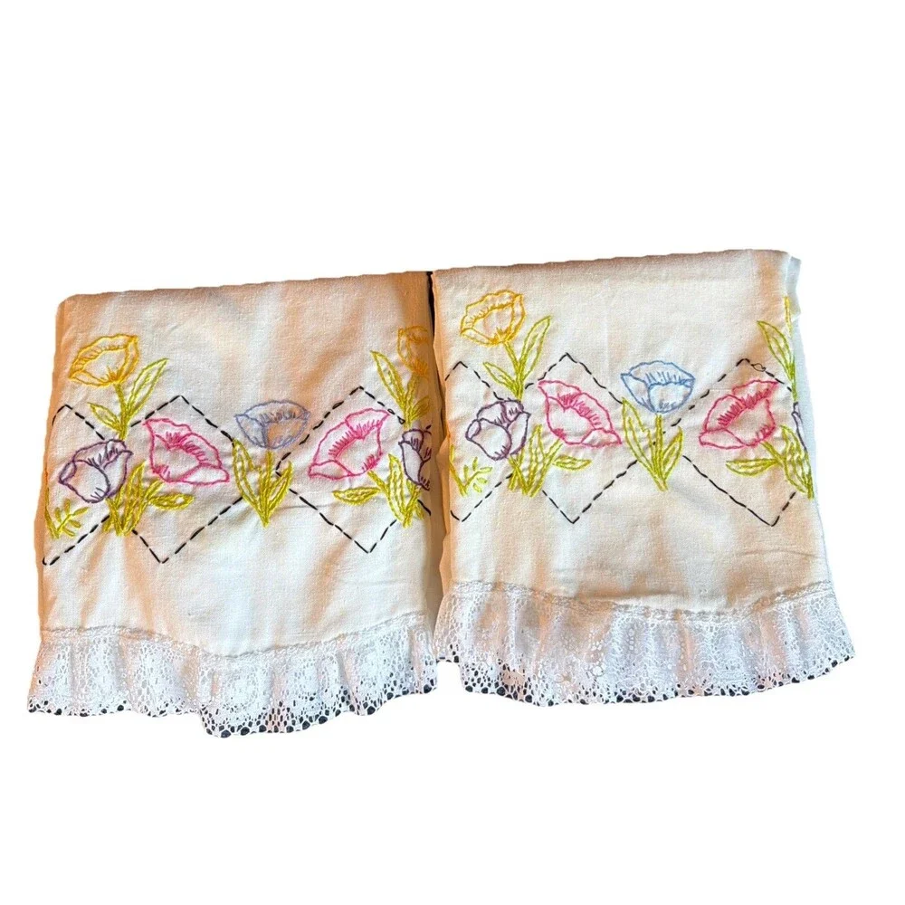 Vintage Embroidered Flowers Floral Pillowcases Set of 2 Multicolor 31.5” X 20.5”